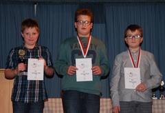 Vereinsmeister Schüler: 1. Konstantin Mesch, 3. Yannik Stumpf, 2. Fabian Hugel